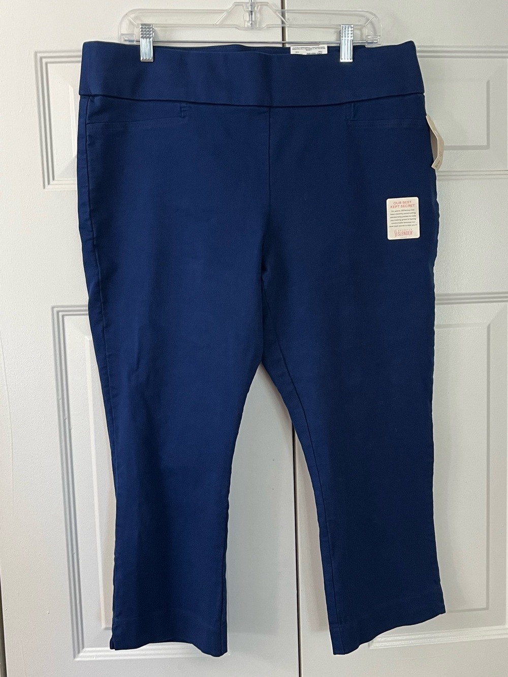 St John’s Bay Navy Pull On Stretch Capris